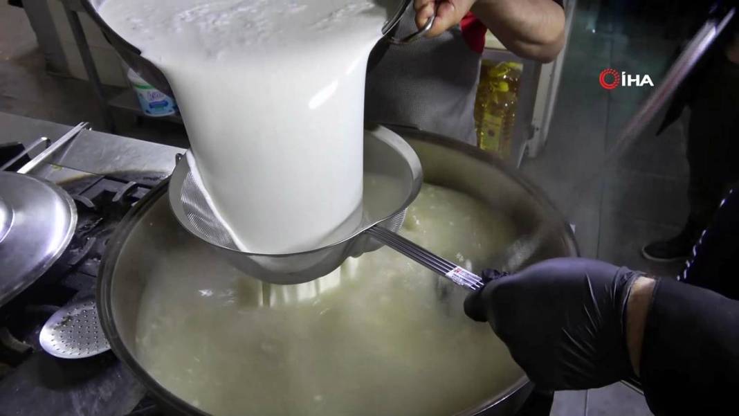 Bu çorbaya herkes burun kıvırıyor fakat meğer doğal antibiyotikmiş! Soğuk havalarda bağışıklığı güçlendiriyor 4